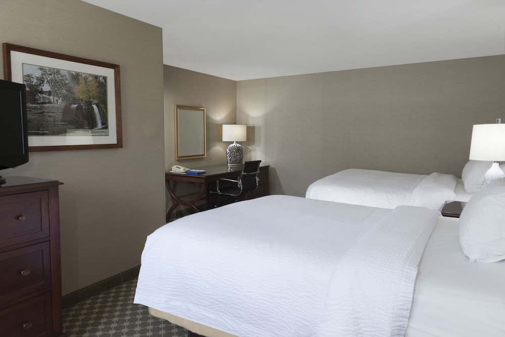 Room, 2 Queen Beds - Photo 2