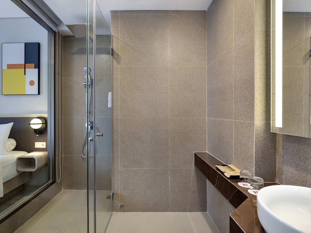 Premium Room, 1 Double Bed with Sofa bed - Photo 2