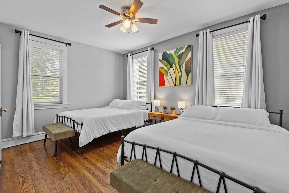 Apartment, Multiple Beds, Fireplace, City View photo 3