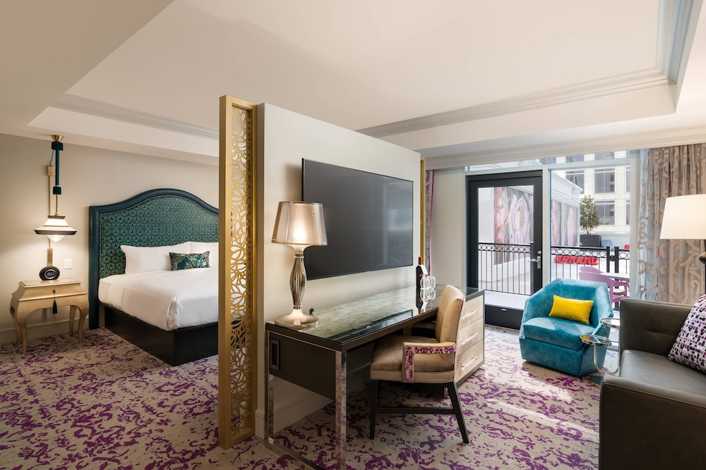 Studio, 1 King Bed, Terrace