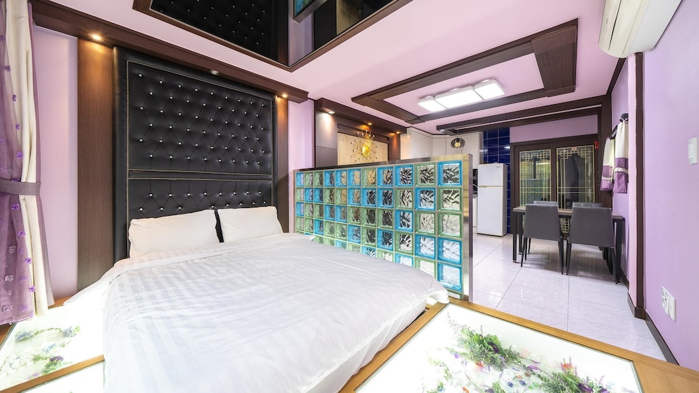 Basic Room, 1 Bedroom (Lavender pension)