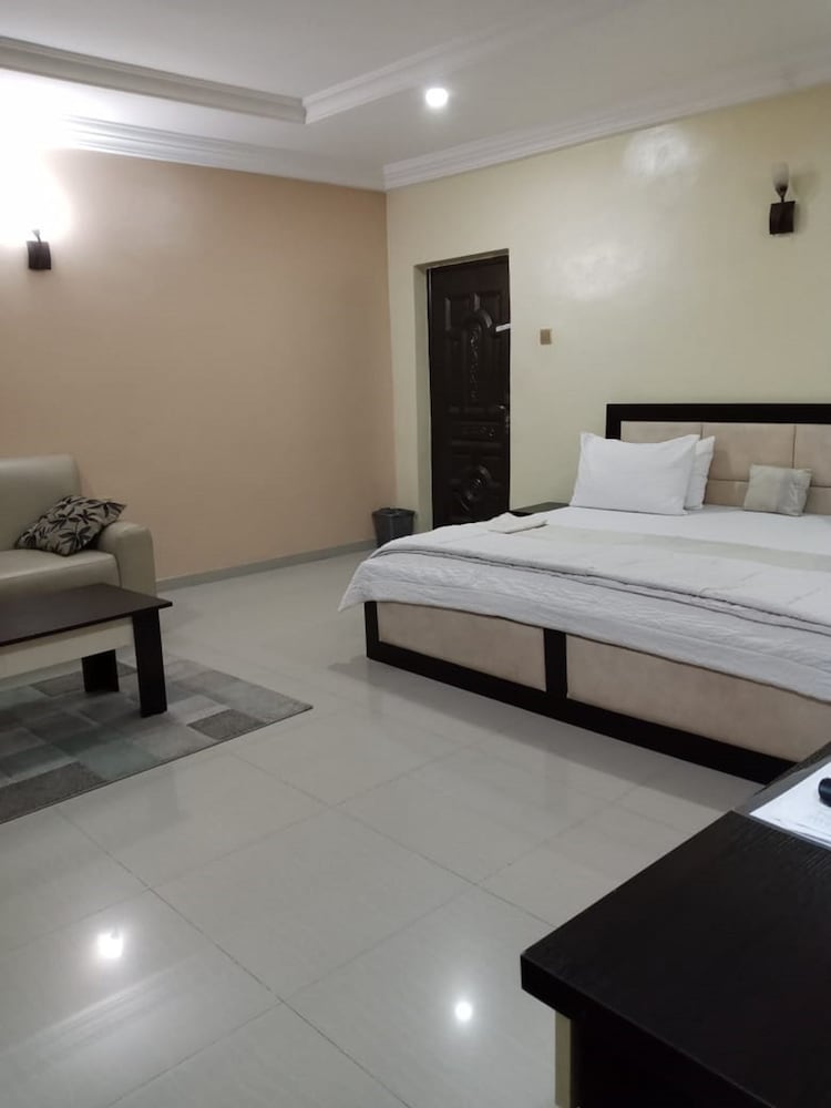 Royal Suite photo 1
