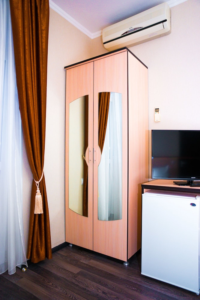 Standard Twin Room photo 3