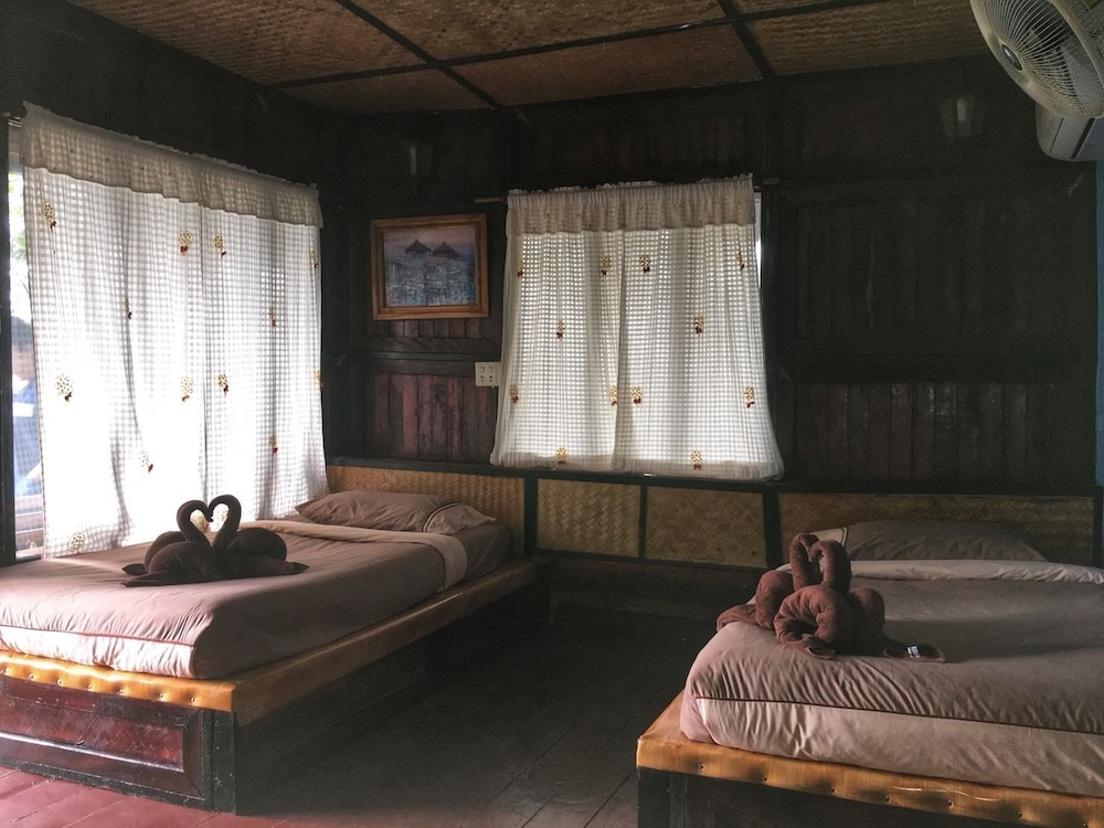 Deluxe Bungalow, 2 Twin Beds - Photo 1