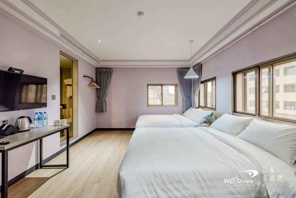 Premier Quadruple Room photo 3