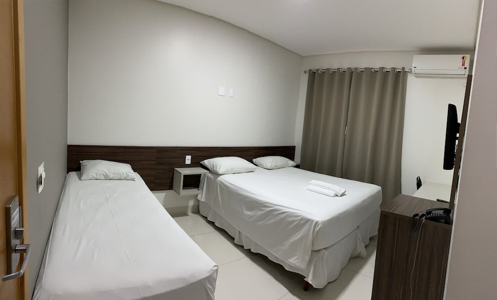 Deluxe Twin Room photo 3