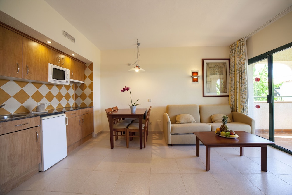 Apartamento Estándar, 1 Dormitorio, Vista al Jardín (2 Adultos + 2 Niños)