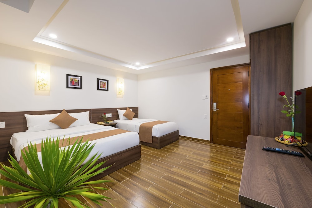 Deluxe Triple Room - Photo 3