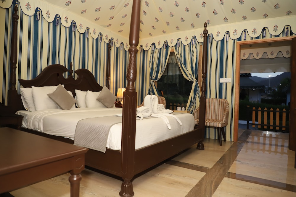 Deluxe Tent - Photo 15