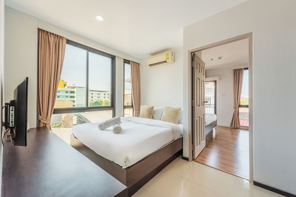 Family Room, 1 Bedroom