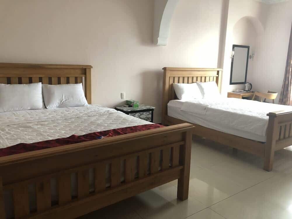 Family Quadruple Room, City View