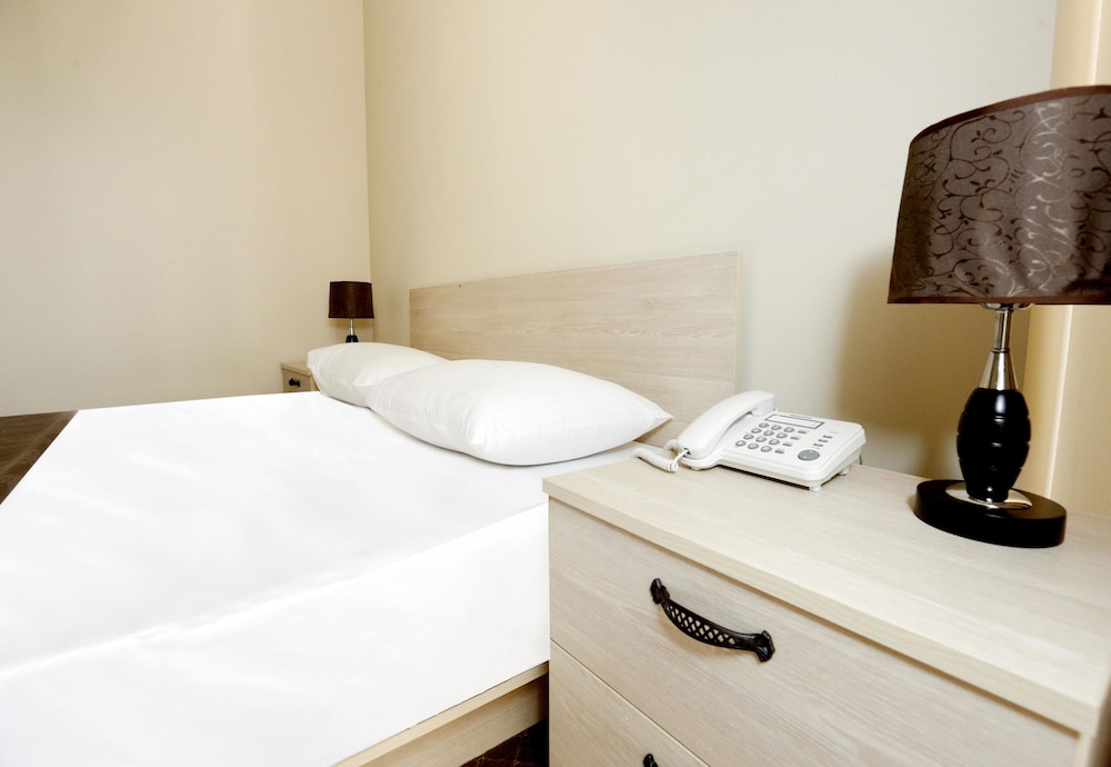 Standard Double Room, 1 King Bed, Balcony photo 3