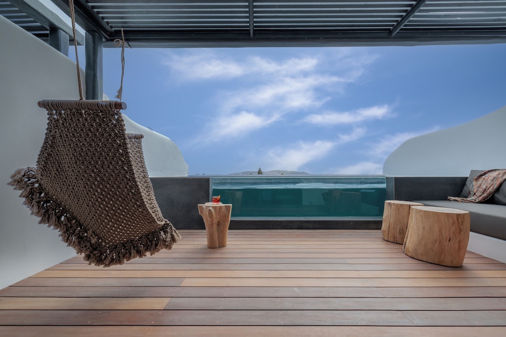 Superior Double Private Pool & Sea View - Photo 3