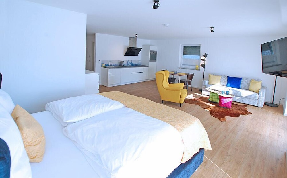 Deluxe Apartment, Balcony (#4) photo 3