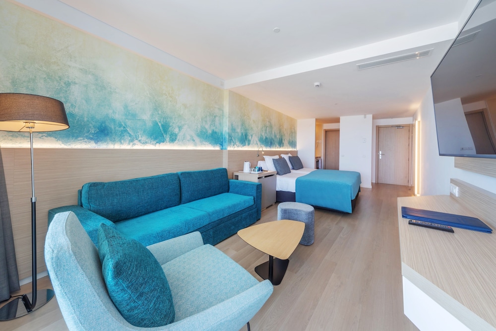 Junior Suite, Balcony, Sea View photo 3