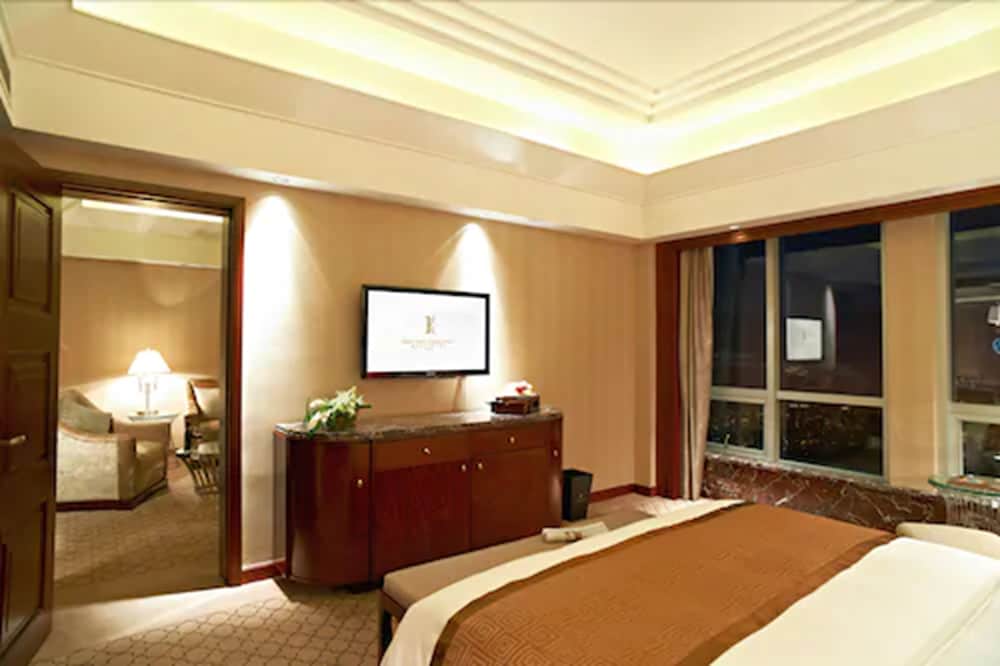 Executive Suite photo 1