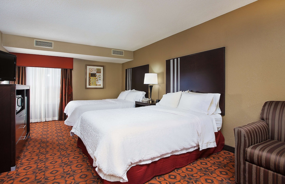 Room, 2 Queen Beds, Accessible - Photo 2