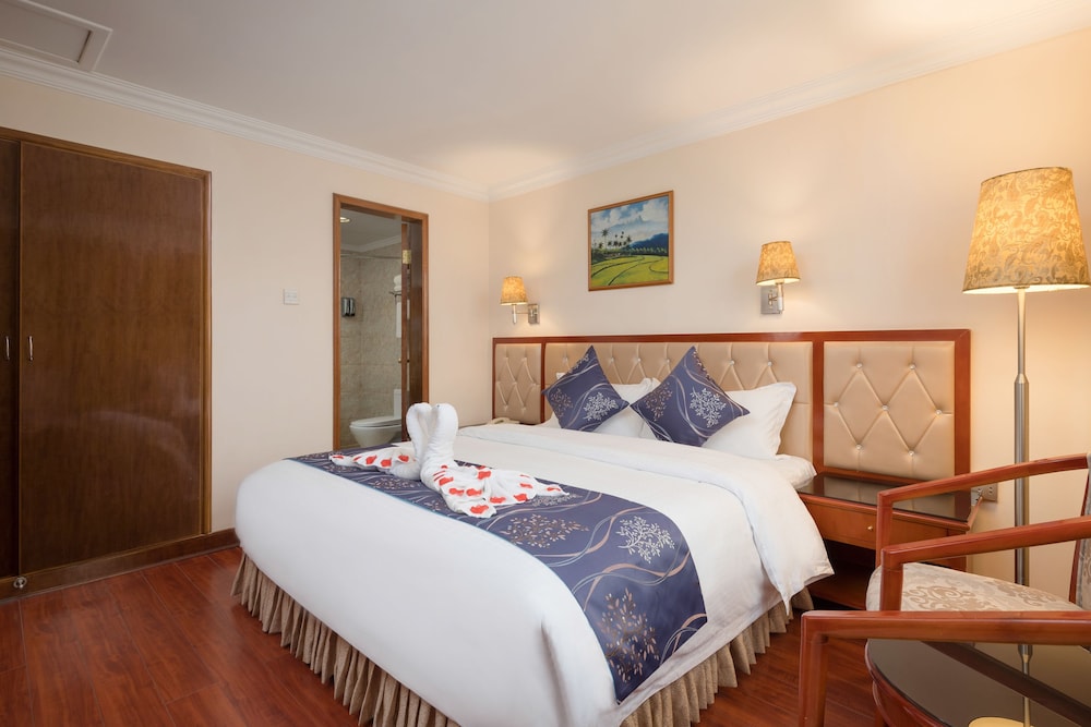 Comfort Suite photo 2