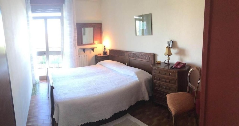 Standard Room photo 2