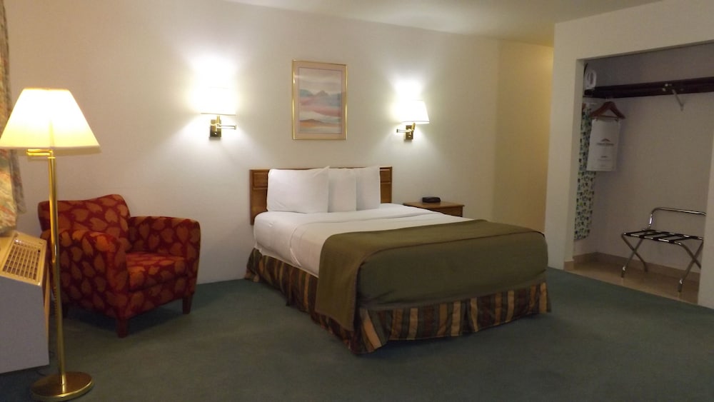 Efficiency, Room, 1 Queen Bed, Non Smoking - Photo 7