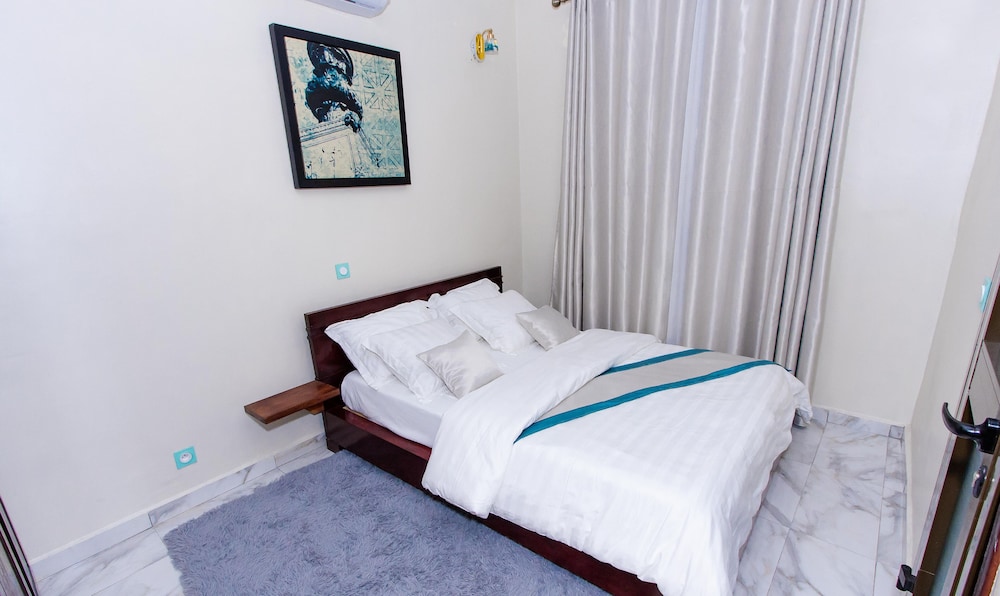 Grand Apartment, 3 Bedrooms photo 3