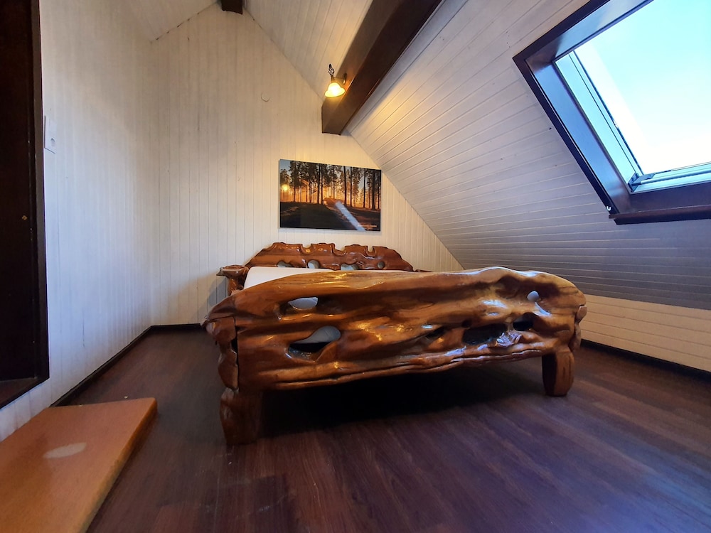 Basic Apartment, 2 Bedrooms, Non Smoking photo 3