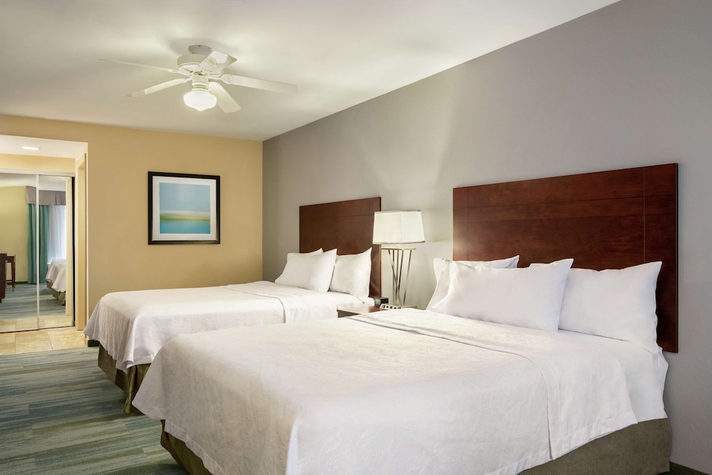 Suite, 2 Queen Beds - Photo 1