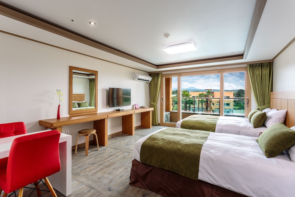 Standard Twin Room photo 2
