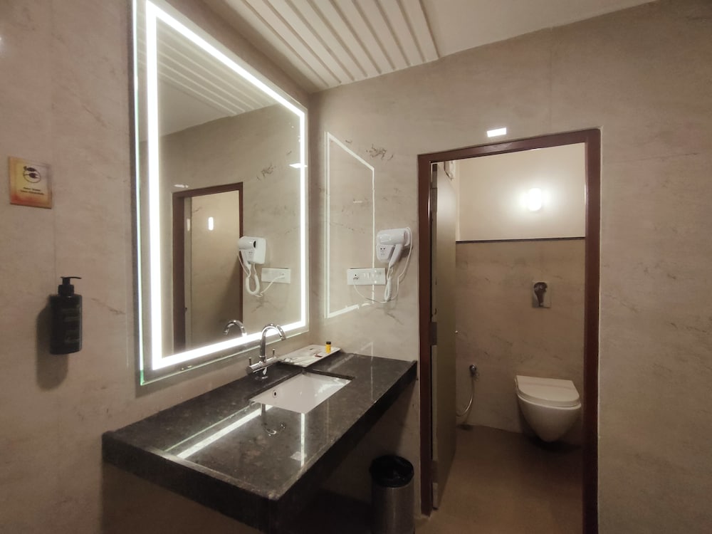 Superior Room - Photo 6