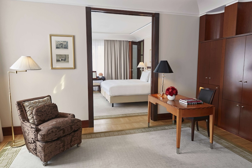 Brandenburger Tor Suite