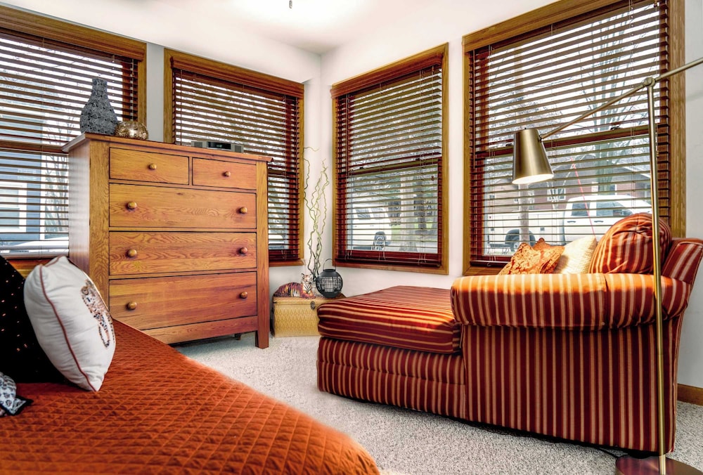 House, Multiple Beds, Patio, Garden View (Huemann’s Haven) photo 3