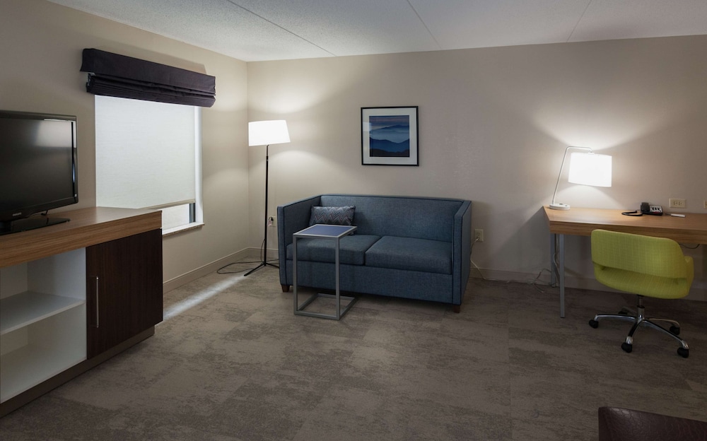 Studio, 1 King Bed, Accessible, Bathtub - Photo 1