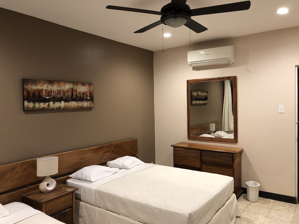 Quadruple Standard Room photo 1