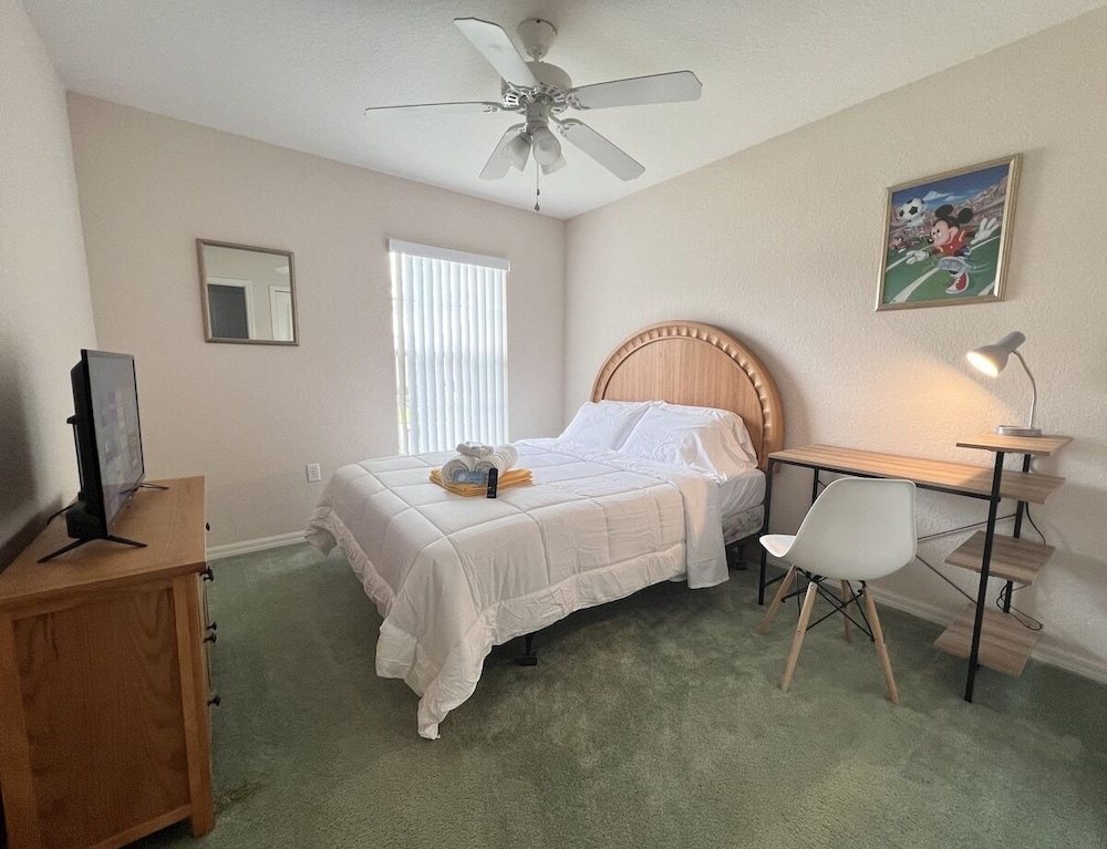 Comfort Double Room, Shared Bathroom (Room 4)