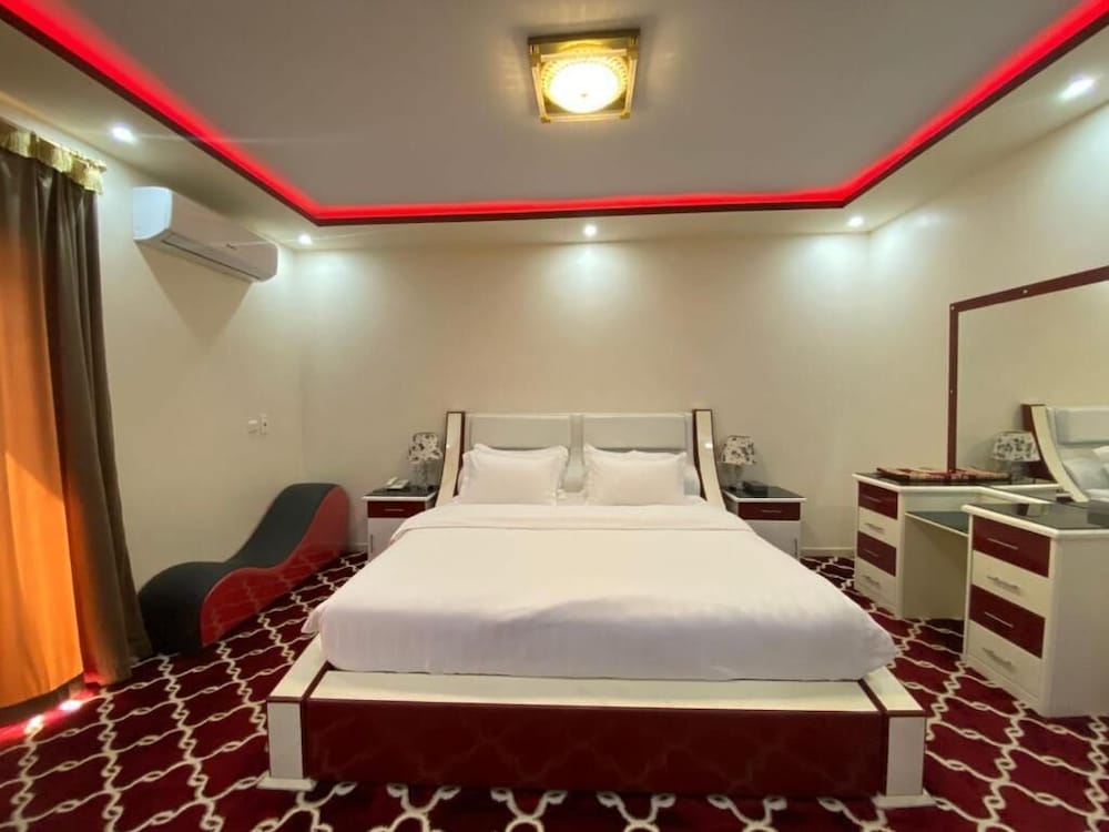 Presidential suite photo 1