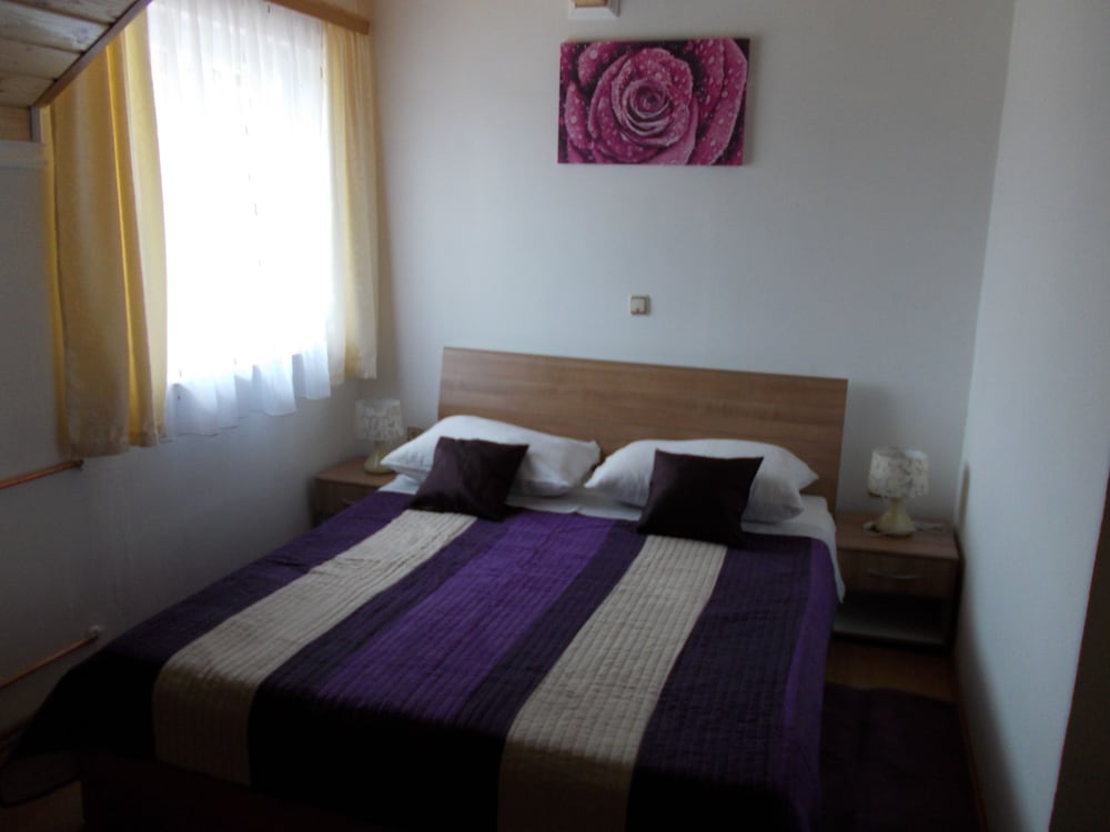 Deluxe Apartment, 2 Queen Beds photo 1