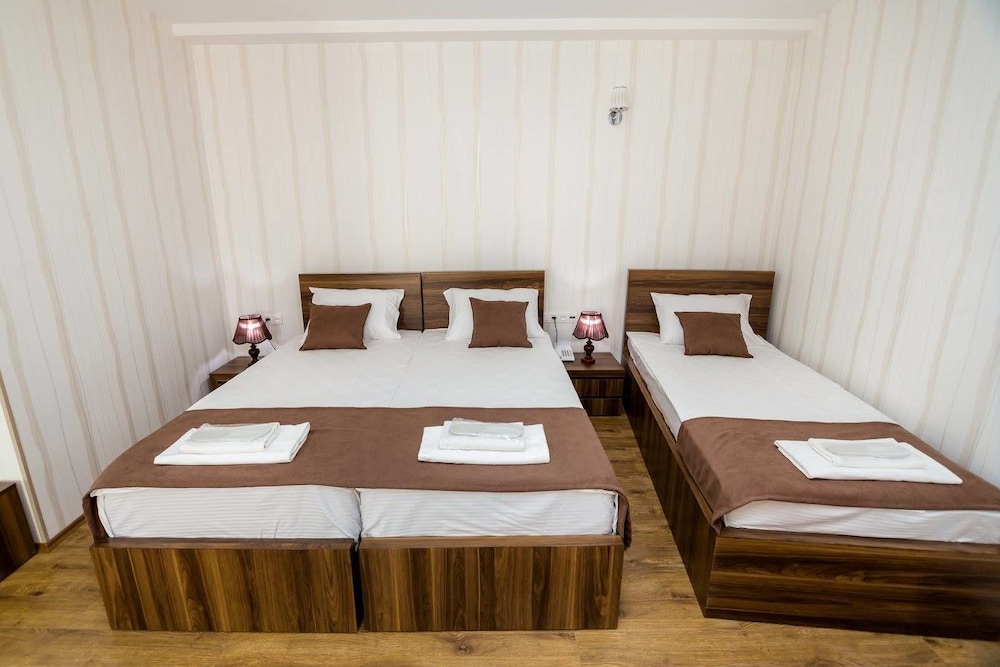Comfort Triple Room, Multiple Beds photo 1