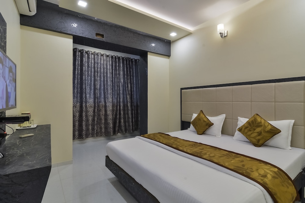Superior Deluxe Room - Photo 4
