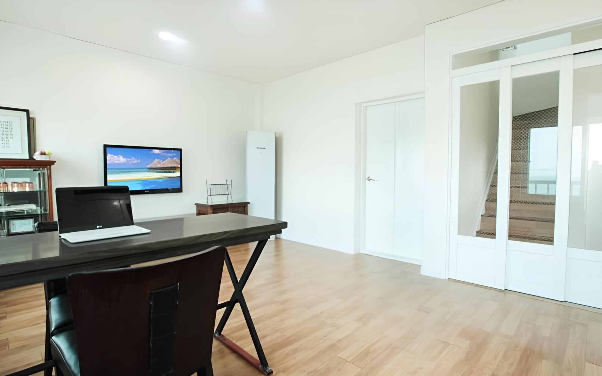 Room (Suite Room (Duplex Ocean View)) - Photo 12