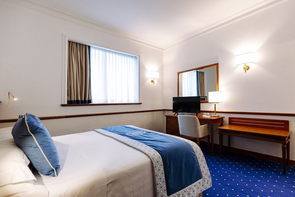 Standard Double Room Single Use photo 3