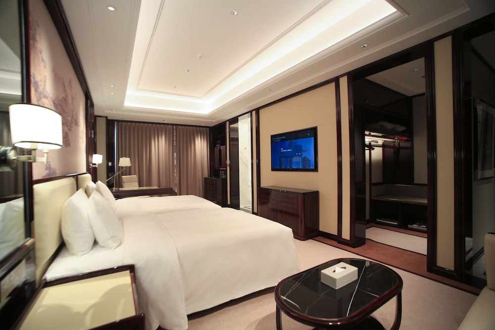 Deluxe Room, 2 Double Beds - Photo 2