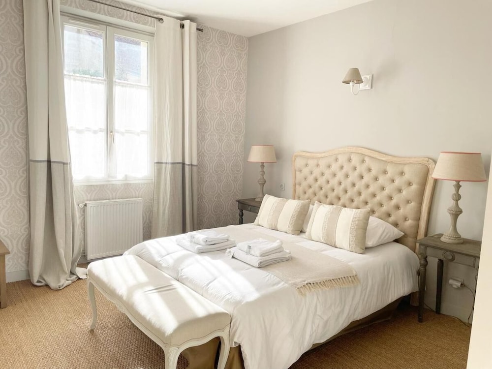 Luxury Double Room, Private Bathroom, City View (Chambre n°1 Double Sup)