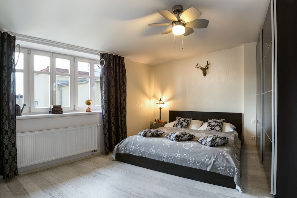Superior Family Apartment - Photo 1
