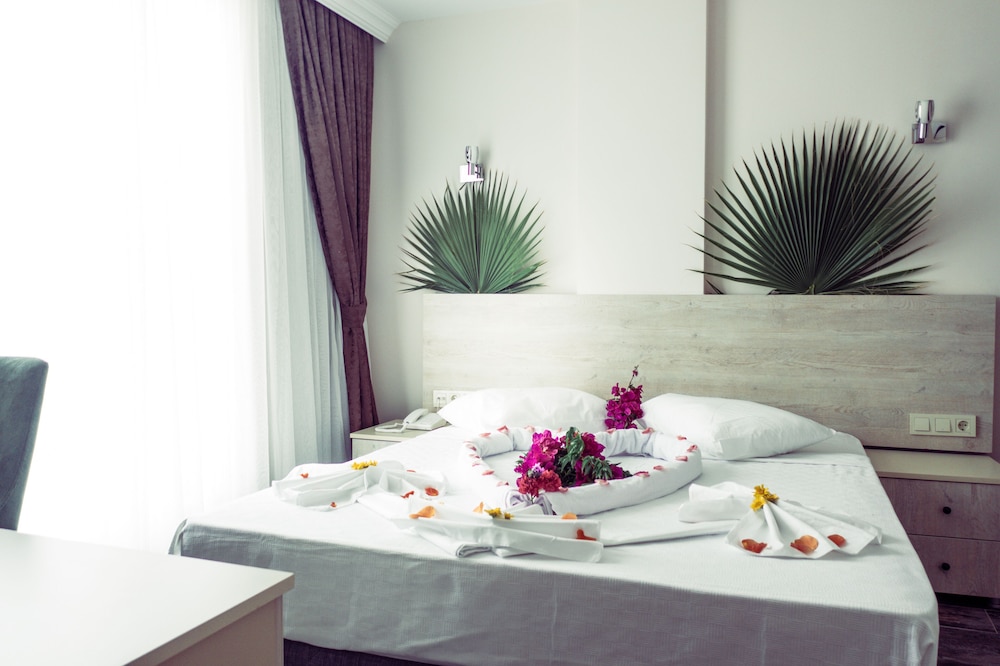 Standard Room - Photo 1