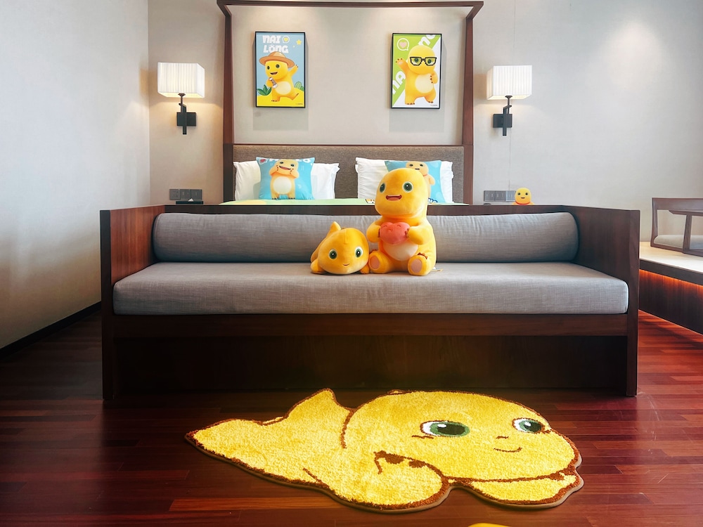 Family Room photo 2