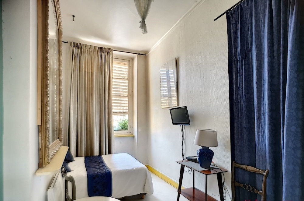 Room, 1 Double Bed, Non Smoking (1)