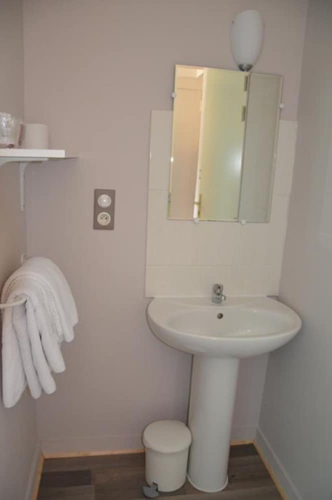 Basic Room photo 3