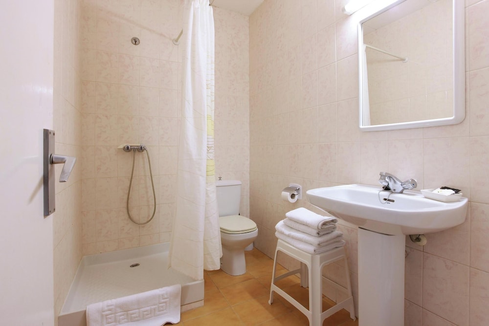 Standard Double Room, River View photo 3