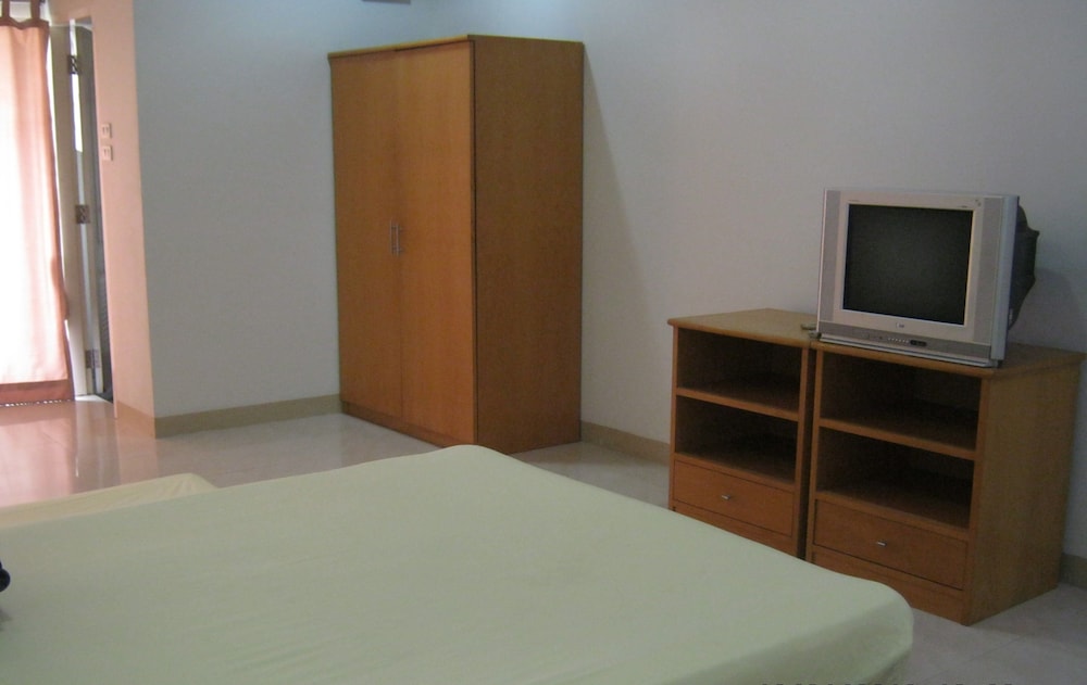 Standard Room photo 2