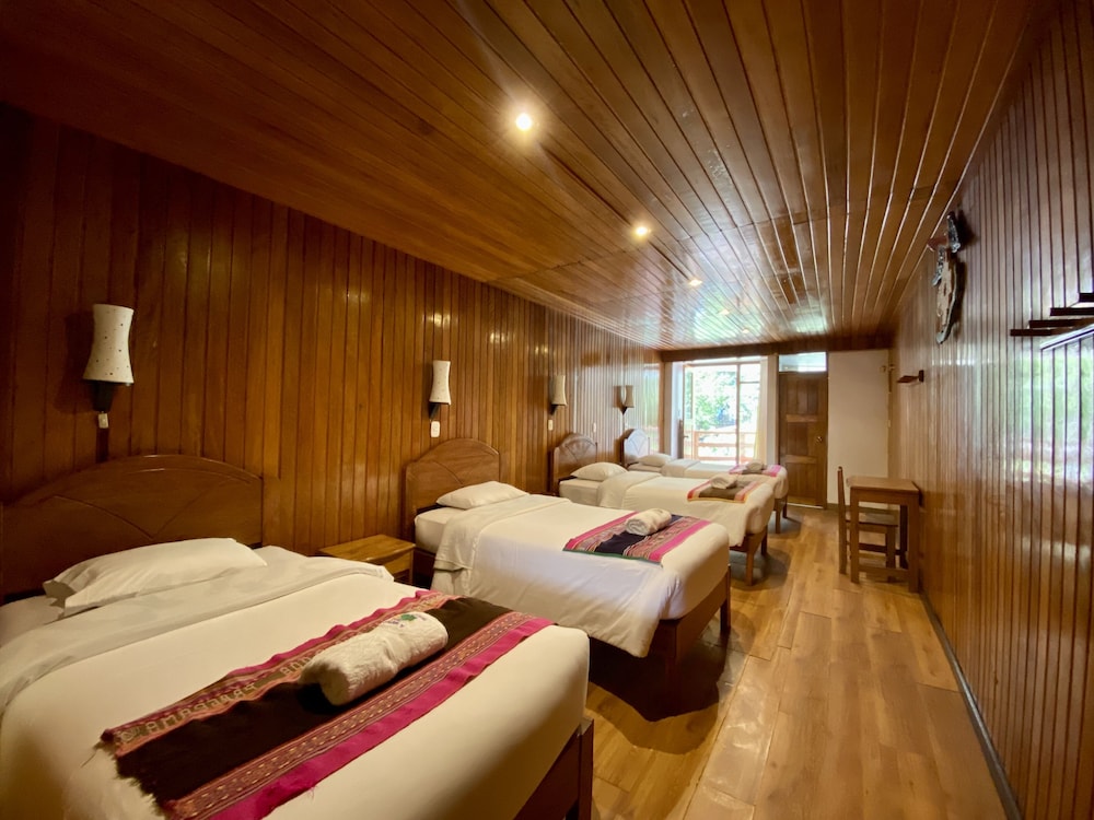 Quadruple Room, Private Bathroom, River View photo 1